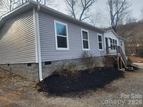 659 Cold Creek RD, Canton, NC 28716