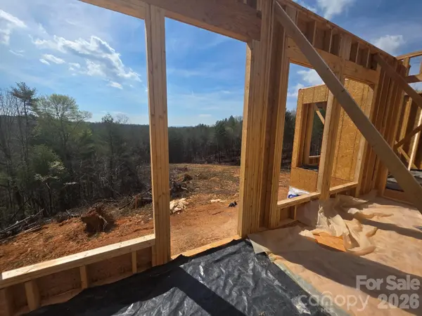 2127 Robert DR #19  20, Morganton, NC 28655