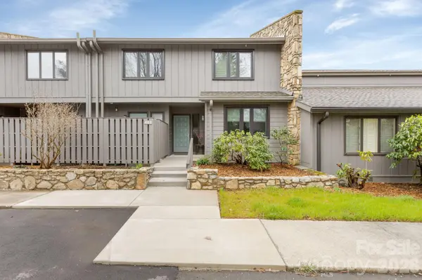 403 Crowfields DR, Asheville, NC 28803