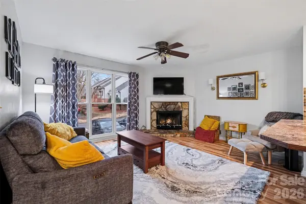 3240 Carlyle DR NW, Concord, NC 28027