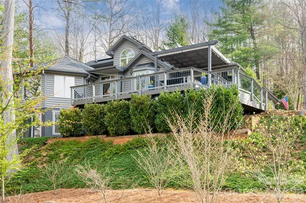 168 Skyview CIR, Asheville, NC 28804
