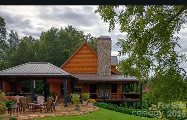 55 Bear Paw LN, Sparta, NC 28675