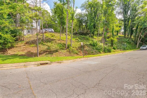 99999 Hazzard ST #18, Asheville, NC 28801