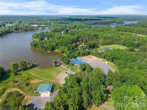 257 Boat Club LN, Salisbury, NC 28146