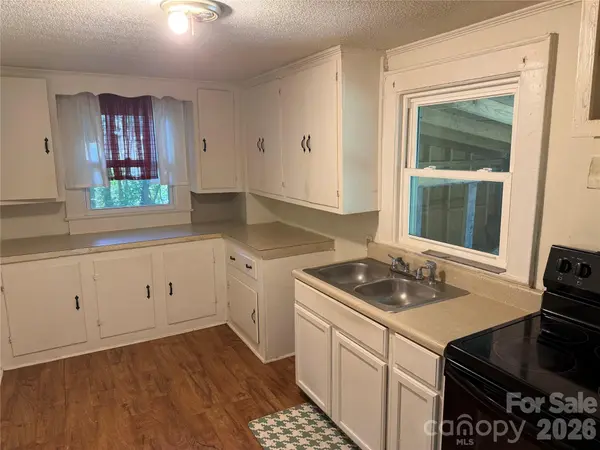 262 Elm AVE NW, Concord, NC 28025