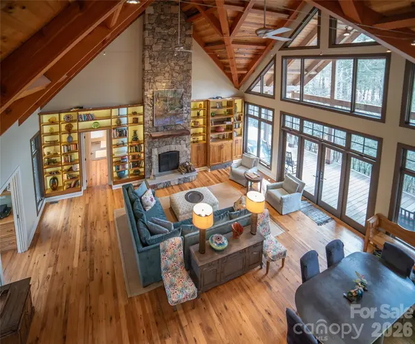 2186 Long Rifle Ridge RD, Nebo, NC 28761