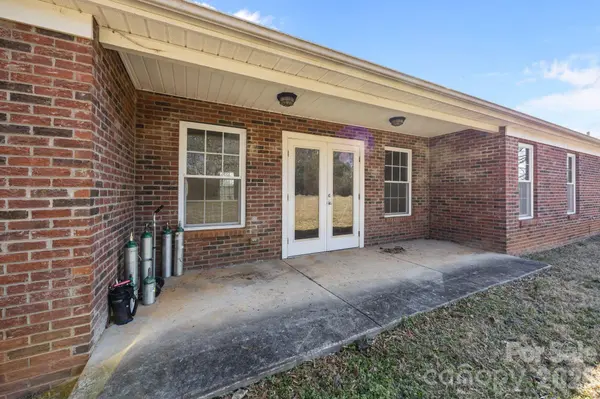 249 Shumaker DR, Statesville, NC 28625