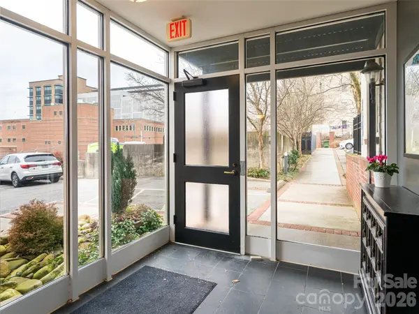 61 Church ST #103, Asheville, NC 28801