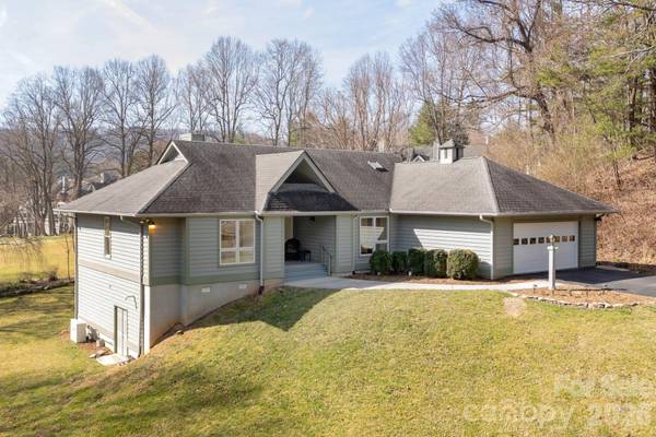 132 Broadmoor DR #V-1, Flat Rock, NC 28731