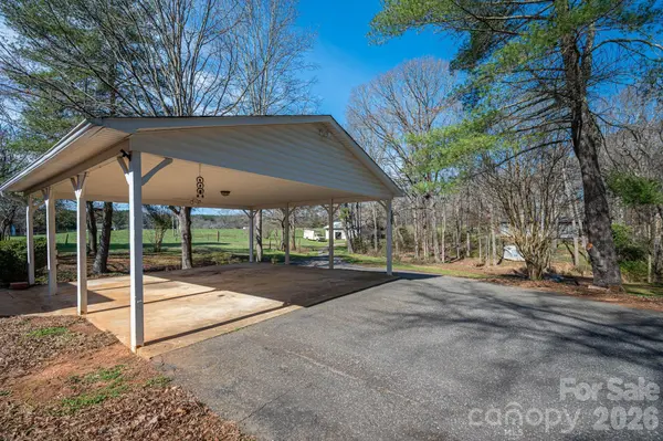 221 Lee Black RD, Cherryville, NC 28021