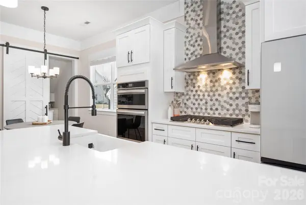 1027 Masefield AVE, Matthews, NC 28105