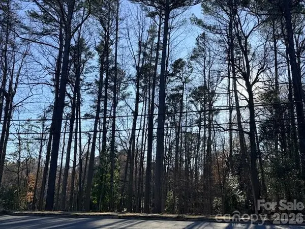 000 Sardis RD, Charlotte, NC 28270