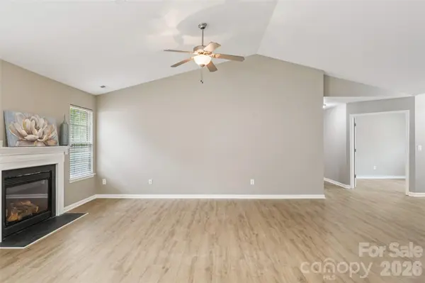 2457 Marthas Ridge DR, Statesville, NC 28625
