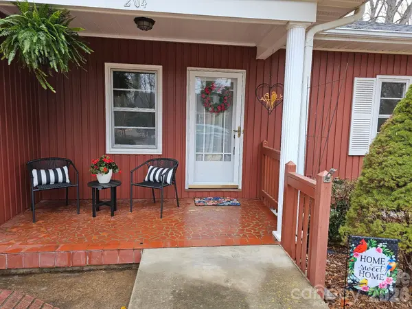 204 Fernwood DR, Rutherfordton, NC 28139