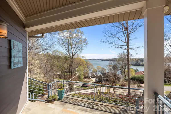 184 High Lake DR, Statesville, NC 28677