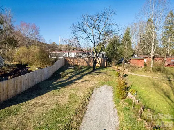 000 Reservoir RD, Brevard, NC 28712