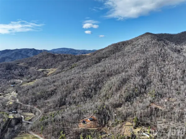 0000 Fork Mountain RD, Bakersville, NC 28705