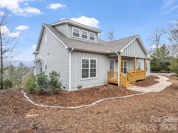 631 Mountain Pkwy, Mill Spring, NC 28756