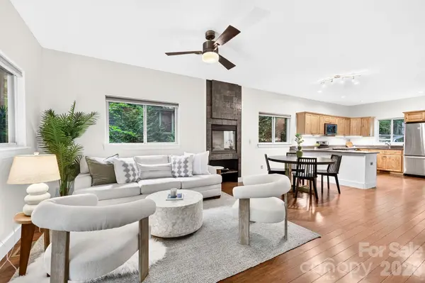 59 Morningside DR, Asheville, NC 28806