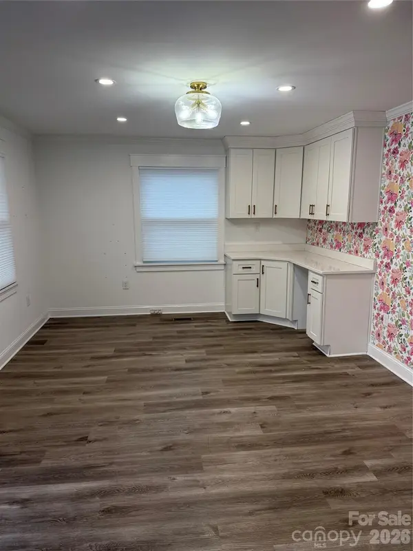 411 Main ST W, Locust, NC 28097