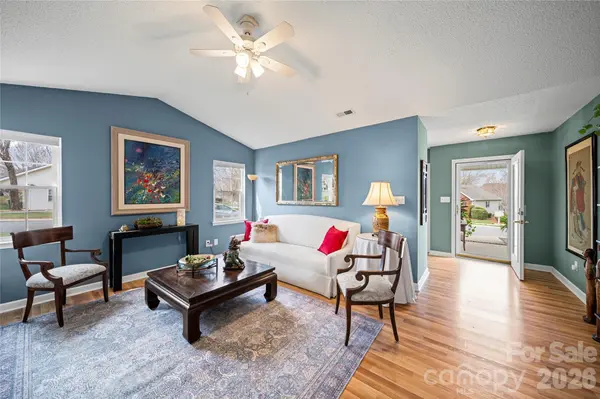 191 Oak Village Pkwy, Mooresville, NC 28117