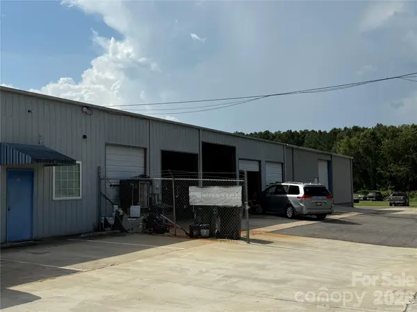 979 E Liberty ST, York, SC 28745