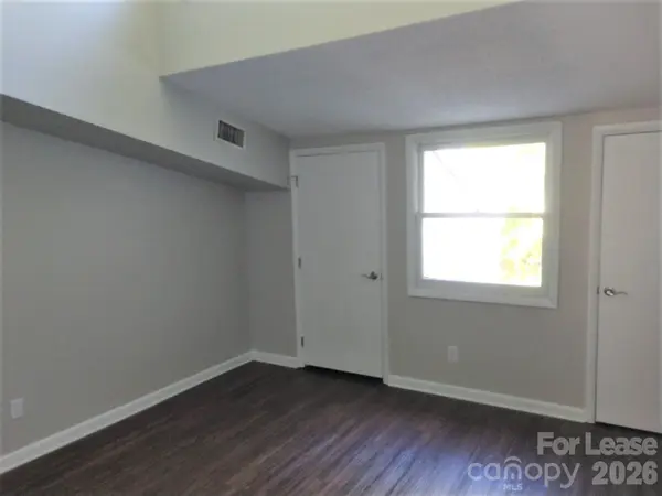 604 E Iredell AVE #5, Mooresville, NC 28115
