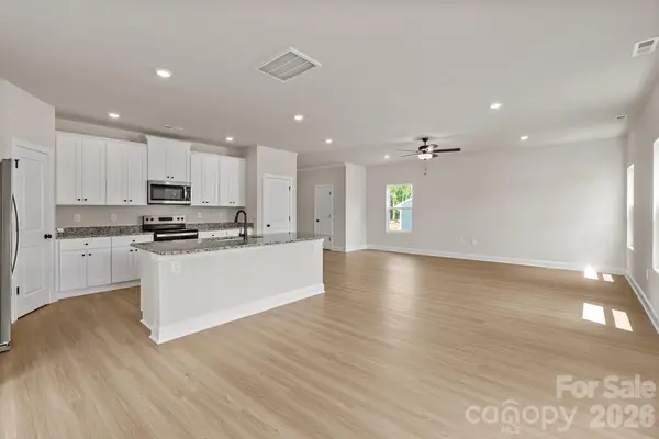 3350 Yorkshire DR, Gastonia, NC 28052