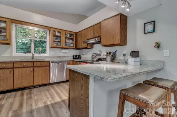 603 Rose Hill RD, Asheville, NC 28803
