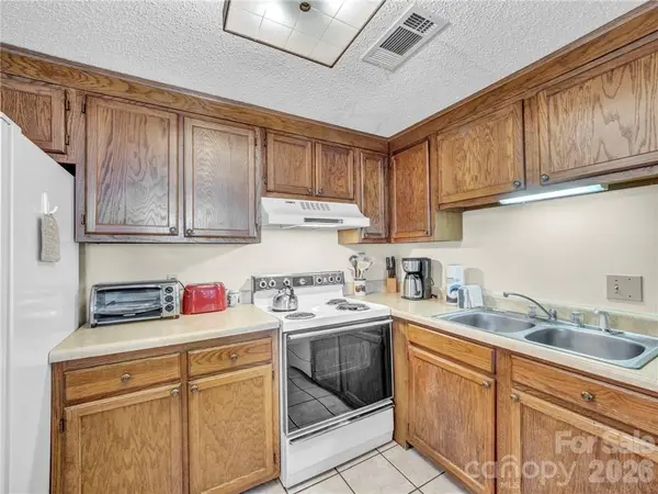 303 Sugar Top DR #2716, Sugar Mountain, NC 28604