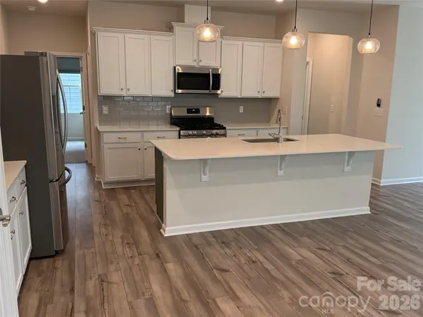 126 White Apple WAY, Statesville, NC 28625