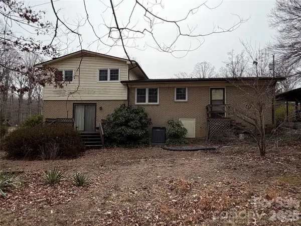 2033 Sprucewood ST, Albemarle, NC 28001