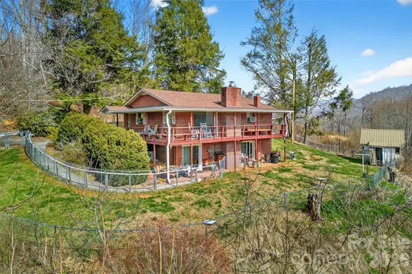 1306 Fork Mountain RD, Bakersville, NC 28705
