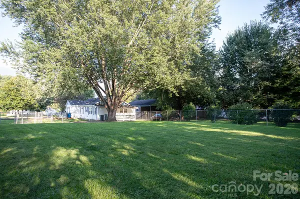 95 Elysinia AVE, Waynesville, NC 28786