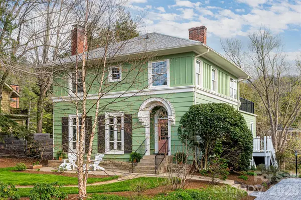 18 Edgemont RD, Asheville, NC 28801