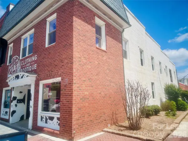 103 N College AVE, Newton, NC 28658