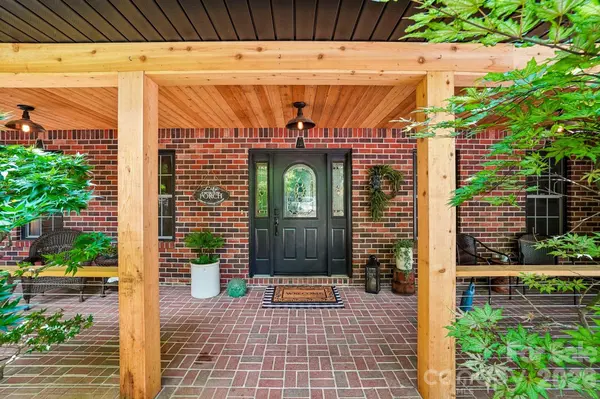 4005 Little River RD, Hendersonville, NC 28739