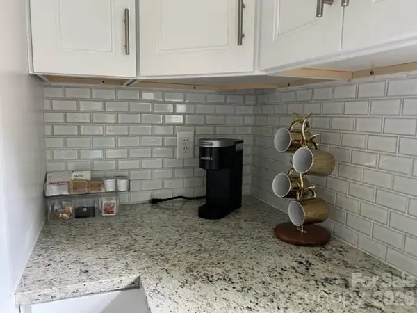 2205 Thurmond PL, Charlotte, NC 28205