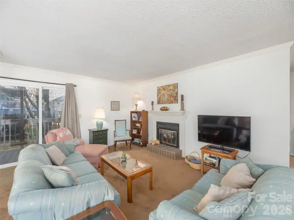 155 Tri Vista DR #1, Lake Junaluska, NC 28745