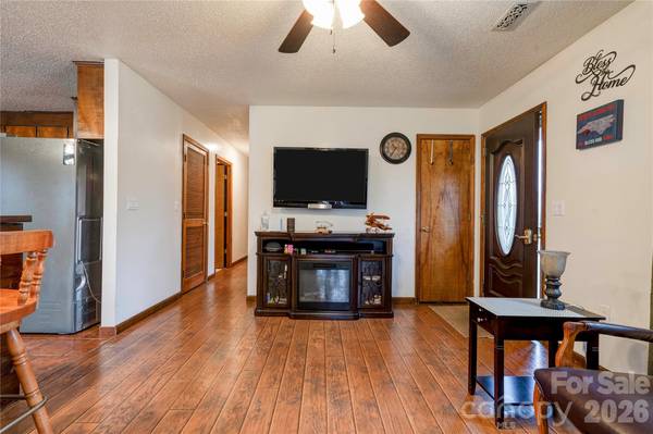 111 Hicks RD, Grover, NC 28073