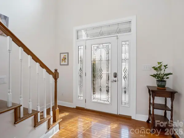 308 Bluebird RD, Lake Lure, NC 28746
