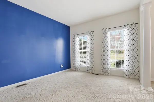3909 Meadow Green DR, Charlotte, NC 28269