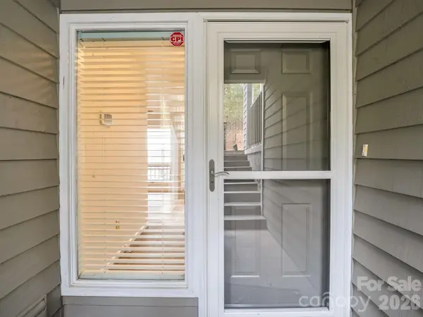 303 Golfside DR, Flat Rock, NC 28731