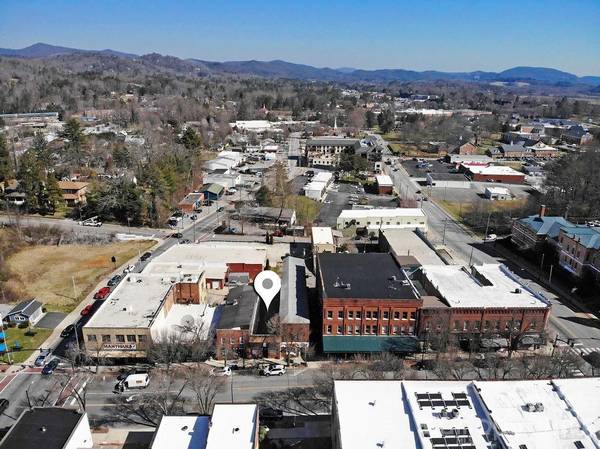 46 W Main ST, Brevard, NC 28712