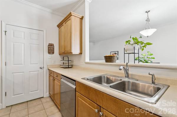2428 Madison Green DR, Gastonia, NC 28054