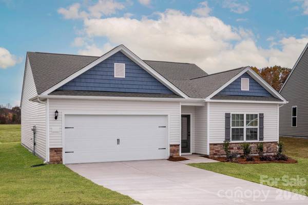 3446 Robindale DR, Winston Salem, NC 27107