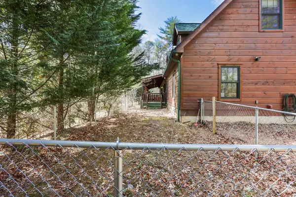 213 Big Valley RD, Pisgah Forest, NC 28768