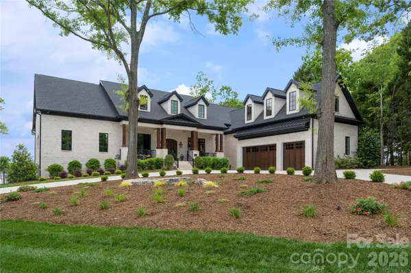 8170 Bay Pointe DR, Denver, NC 28037