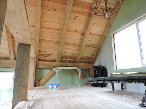 191 Bens BND, Bakersville, NC 28705