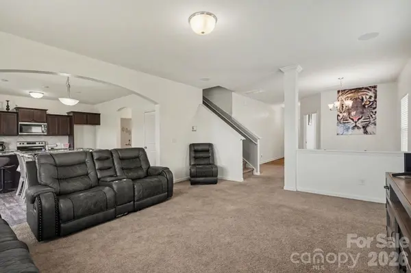 113 Buoy LN, Statesville, NC 28677